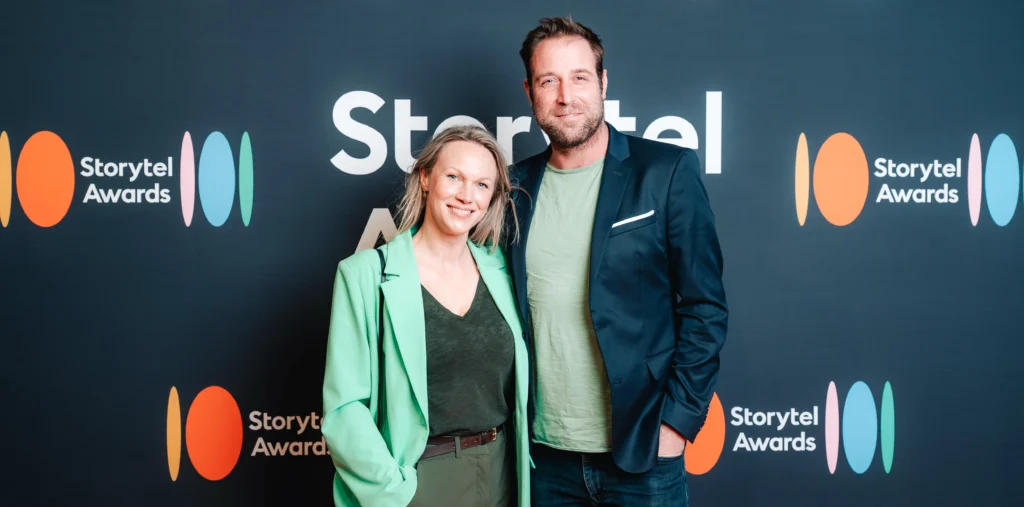 Jennifer van Brenk en Ludo van der Winkel op de rode loper bij de Storytel Awards 2026